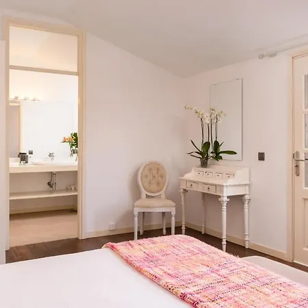 Вилла Spacious, Well Appointed, In A Wonderful Raised Location And Stunning Sea Views *