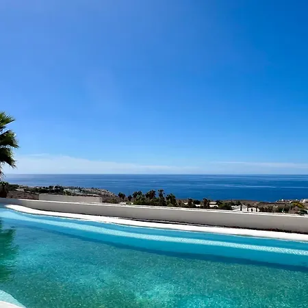 Spacious, Well Appointed, In A Wonderful Raised Location And Stunning Sea Views Villa