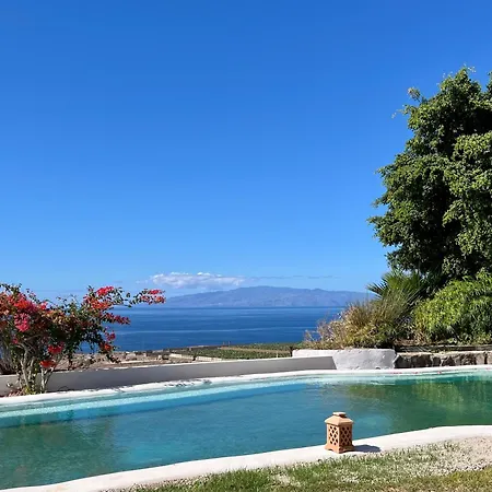 Vila Spacious, Well Appointed, In A Wonderful Raised Location And Stunning Sea Views